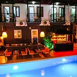 Four Seasons 2*